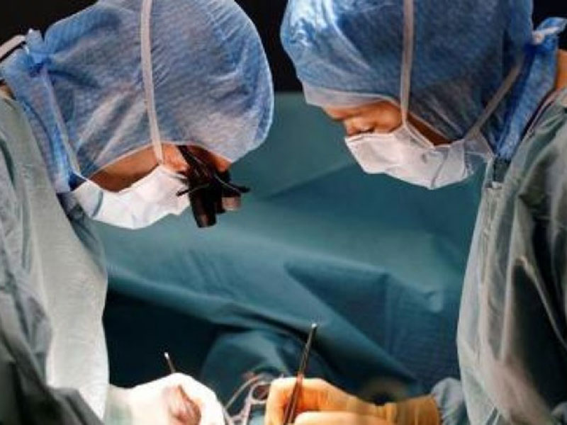 للمرة الأولى في التاريخ زراعة قلب حيوان في جسد رجل أمريكي